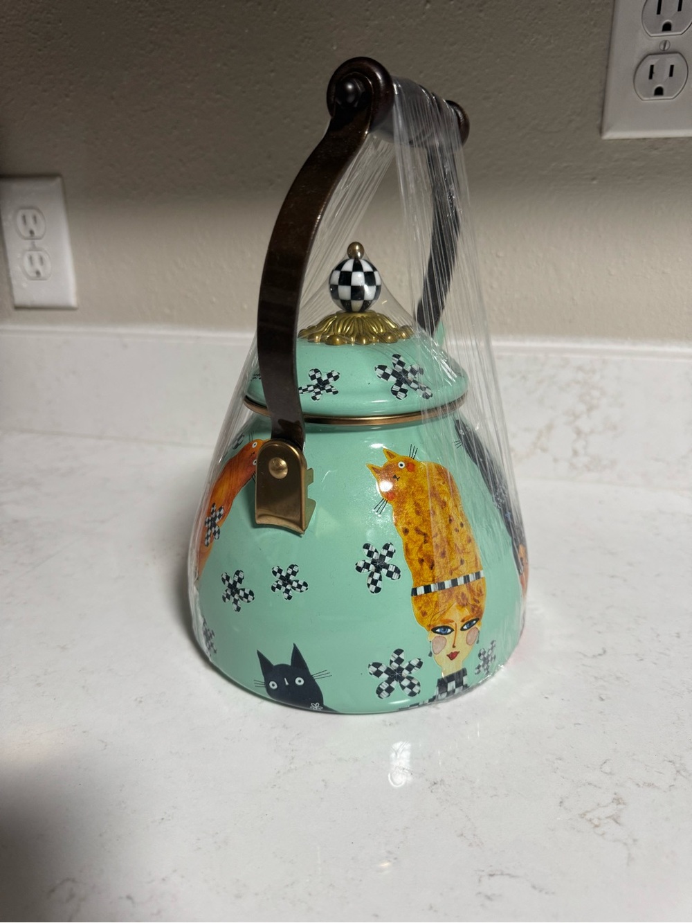 MacKenzie-Childs Cat Lady 2 qt Tea Kettle - Picture 4 of 5
